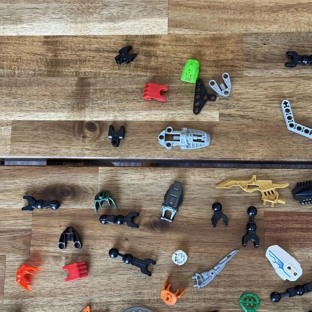 LEGO BIONICLE Hero Factory Bulk Lot of 100 Parts & Pieces - SEE PICTURES AS IS!